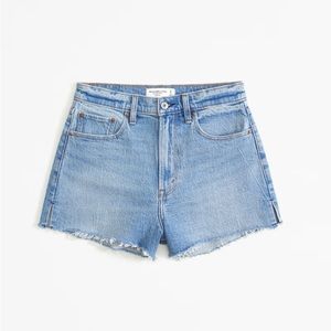 Abercrombie The Mom short